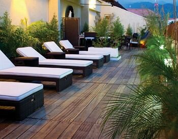 Spanish Court Hotel