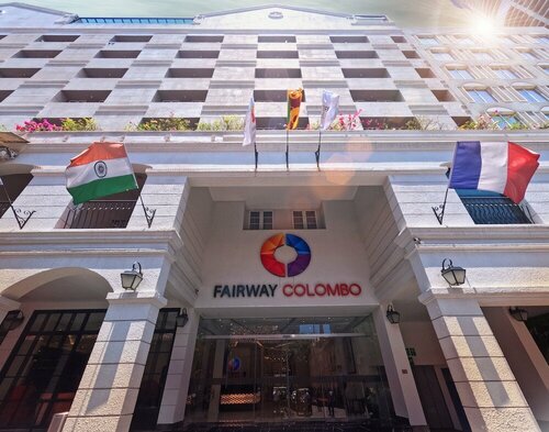 Fairway Colombo - Sri Lankas First Hotel With Robot Technology, Забронировать Отель Форт Коломбо, рядом с Железнодорожная станция Слейв-Айленд
