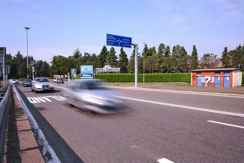 Hotel City Legnano, Забронировать Мотель Леньяно Ломбардия