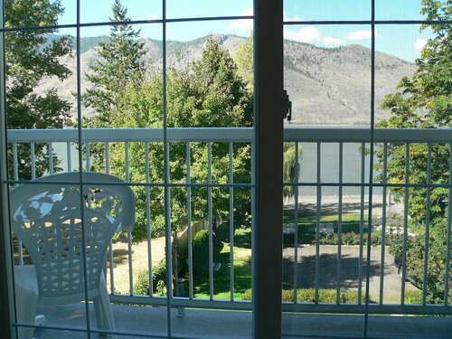 Lakeside Country Inn, Réserver Hôtel Hôtels à Colombie-Britannique avec parking, Parking