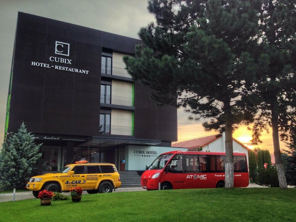 Hotel Cubix