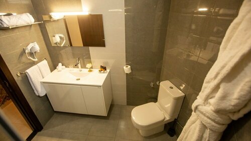 Fourteen Hotel Ain Sebaa, Rezerwuj Hotel Hotele w Doukkala-Abda z parkingiem, Parking