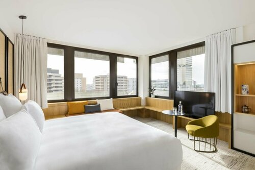 FirstName Bordeaux, Part of JdV by Hyatt, Забронировать Отель Центр-Вилль Бордо, рядом с Antonin