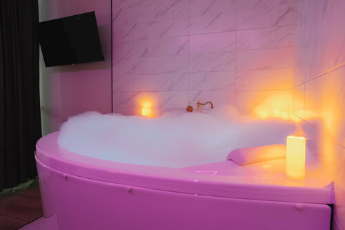 Отель Black Out, Забронировать Отель Новороссийск Городской округ Новороссийск, рядом с Пляж Суджукская Коса