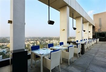 DoubleTree by Hilton-Pune Chinchwad, Забронировать Отель Отели Чинчивад с завтраком, Завтраки
