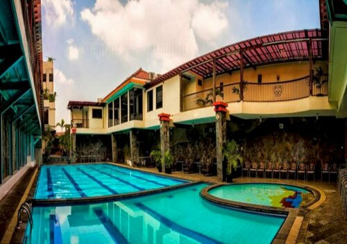 Grand Pasundan Convention Hotel, Prenota Hotel Hotel 4 stelle a Bandung, 4*