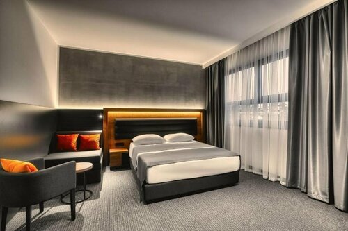 Hotel Aristos, Đặt Khách sạn Khách sạn tại Zagreb có Hồ bơi, Hồ bơi