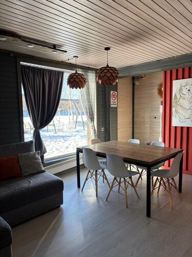 Karamelkino Family and Tourist Country Club, Boek Vakantiehuis Kildinstroy 