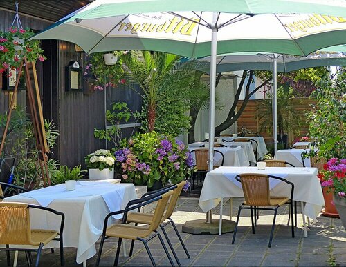 Hotel-Restaurant Schwyzerhüsli, Забронировать Отель Фирнхайм земля Гессен