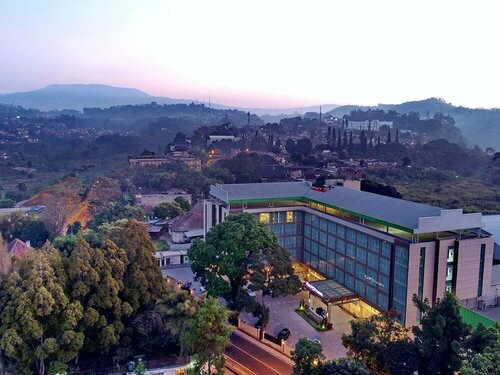Novena Hotel, Book Hotel Businesshoteller i Parompong, 4* 5*