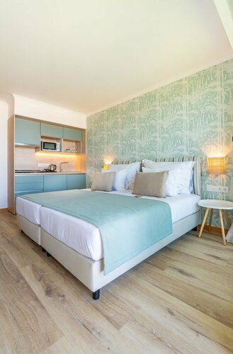 Studios by Aqua Natura Hotels, Забронировать Отель Оливейра ду Байрру Авейру