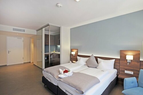 Apart-Hotel FirstBoarding Bayreuth, Забронировать Апарт-отель Байройт Верхняя Франкония, рядом с Маркграфский оперный театр