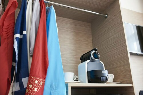 Lion Prémium, Забронировать Отель Отели Будапешта 4 звезды, рядом с Станция метро Vorosmarty Square, 4*