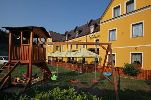 Penzion Eduard, Забронировать Отель Франтишковы-Лазне Рудные горы, рядом с Городской музей Франтишкови-Лазне