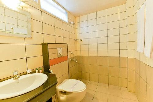 Oyo Flagship 45564 Hotel Woodlands, Забронировать Отель Коччи штат Керала
