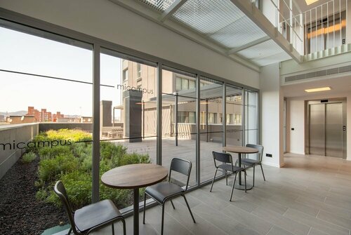 Micampus Barcelona Student Residence, Забронировать Отель Отели Барселоны с парковкой, Парковка