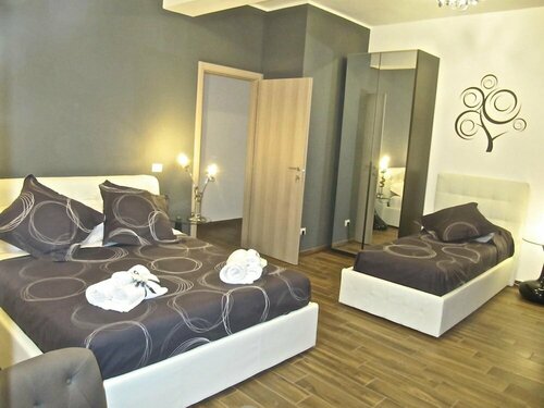 Symposium Bed&Breakfast, Забронировать Отель Катания Сицилия, рядом с Stesicoro Metro Station