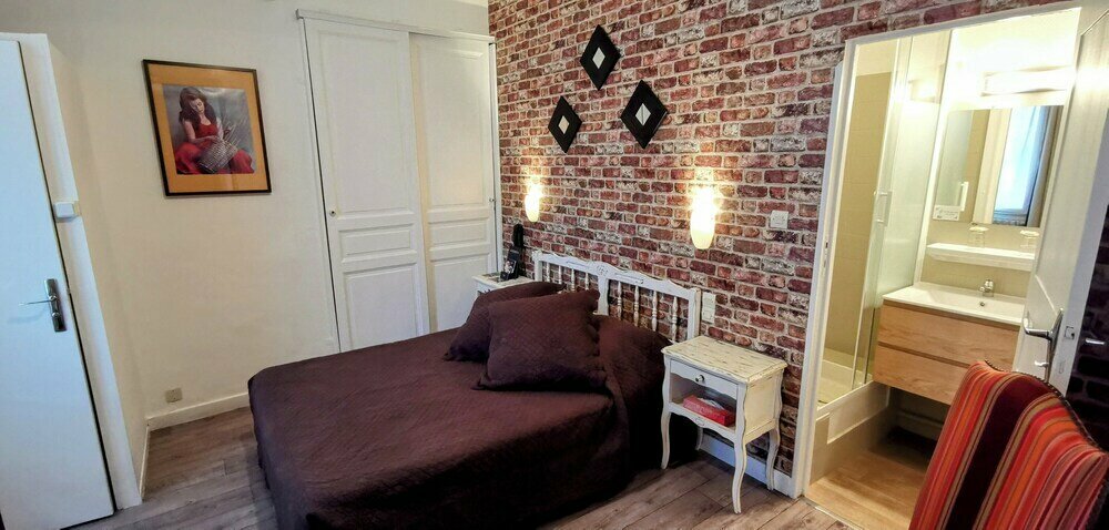 Hôtel Select - Contact Hôtels