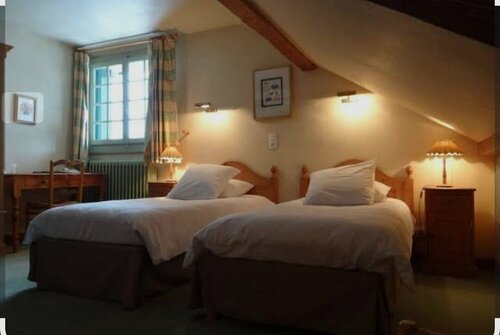 Auberge Des Chasseurs, Забронировать Хостел Эшневе Mont Jura