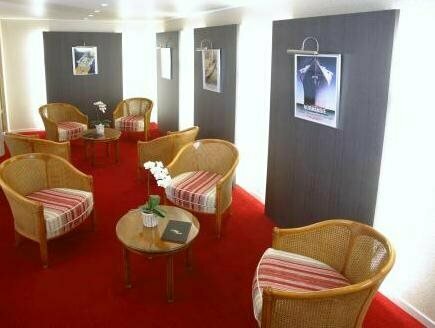 Hotel Le Berry Saint-Nazaire, Забронировать Отель Сен-Назер Loire-Atlantique