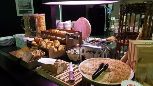 Campanile Saint-Etienne Est- Saint-Chamond, Book Hotel Hoteller i Burgund med parkering, Parkering