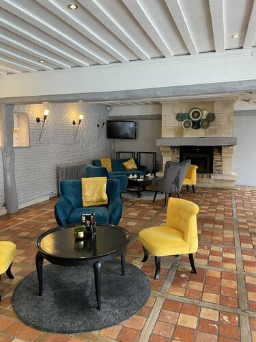 Logis Hôtel Restaurant - Le Clos Deauville Saint Gatien, Забронировать Отель Отели Pays d'Auge с бассейном, Бассейн