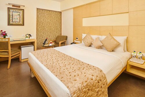 Coraltree Hotel Bangalore, Забронировать Отель Отели штата Карнатаки с бассейном, Бассейн