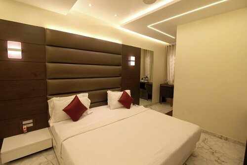 Hotel Shivam, Забронировать Отель Mali and Munjeri штат Махараштра