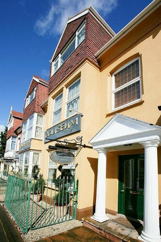 Grand Hotel, Rezervați Hotel Kenilworth Warwickshire