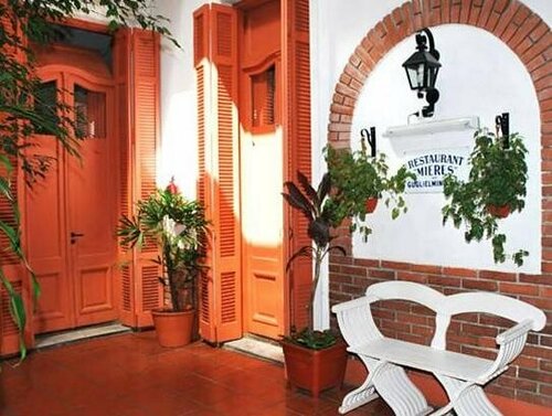 Hotel Mitre, Забронировать Отель Отели в центре Балванера с завтраком, отели в центре Балванера с завтраком