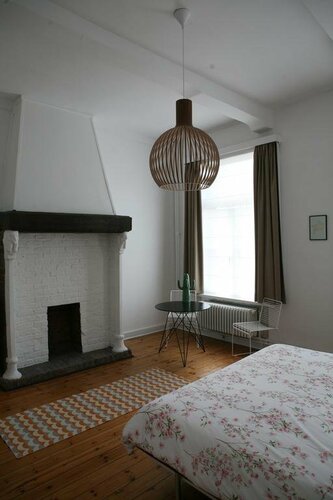 A L'AmuZette B&b, Забронировать Отель Гент Leiestreek, рядом с Фландрский оперный театр