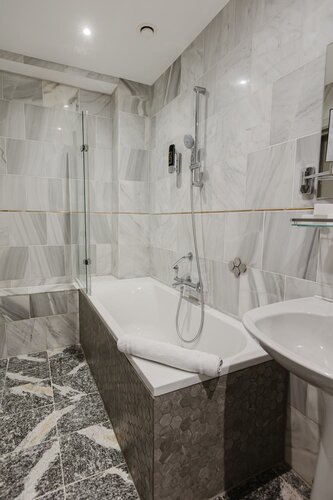 Atlas Hotel, Reserva ahora Hotel Hoteles de 4 estrellas en Limburgo, 4*