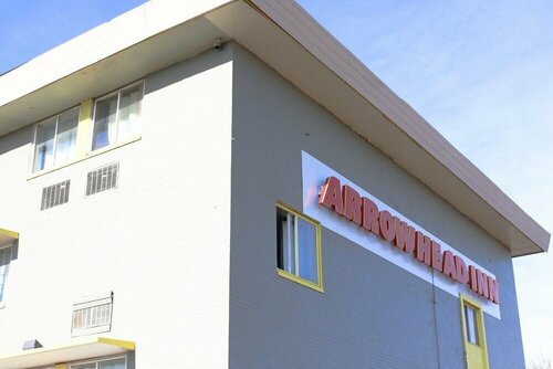 Arrowhead Inn, Забронировать Отель Канзас-Сити Миссури