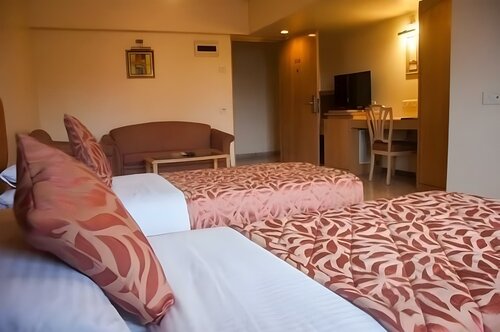 Hotel Solitaire, Забронировать Отель Отели штата Махараштры 3 звезды, 3*