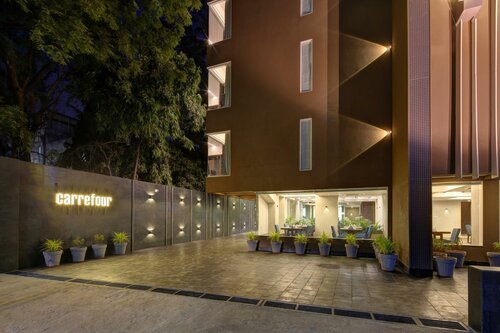 Hotel Carrefour, Забронировать Отель Эллис Бридж Ахмадабад