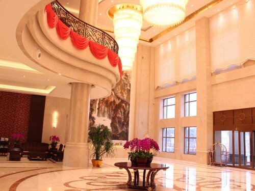 Kaishi Hot Spring Resort, Забронировать Отель Отели Даляня с бассейном, Бассейн