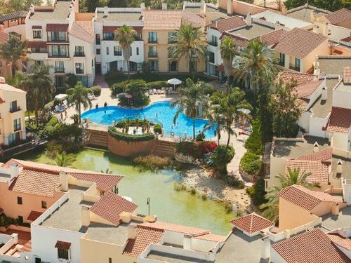 PortAventura Hotel Caribe - Includes unlimited access to PortAventura Park & 1 access to Ferrari Land, Забронировать Отель Отели Салоу с завтраком, рядом с Bosc Aventura Salou, Завтраки