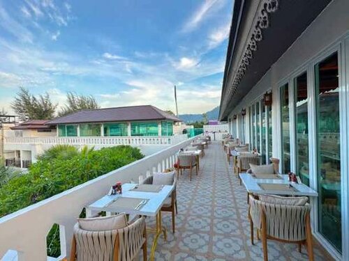 Quality Beach Resorts and Spa Patong, Забронировать Курортный отель Отели Пхукета с бассейном, Бассейн