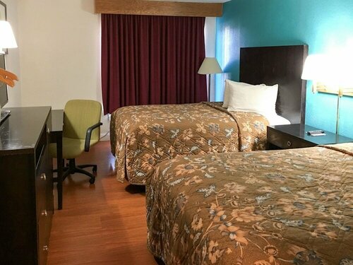 Days Inn by Wyndham Thomson, Boek Hotel Hotels in Thomson met parkeren, Parkeren