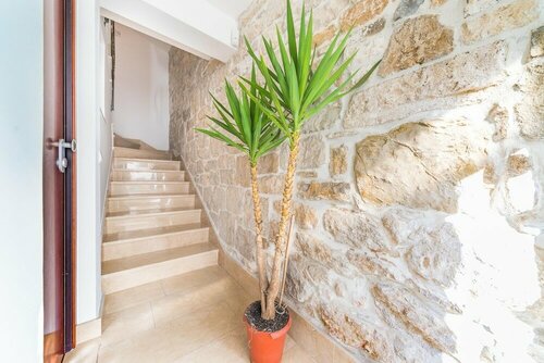 Apartments Perla, Prenota Appartamento Hotel a Croatian Islands con parcheggio, Parcheggio