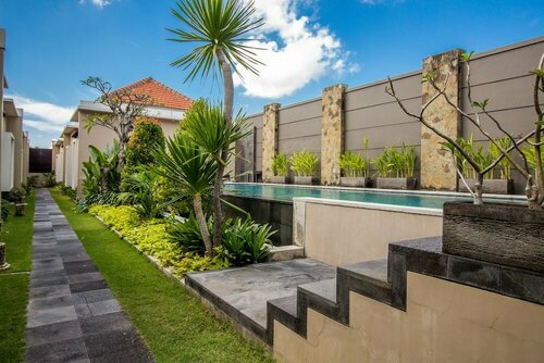 Svarna Suites Seminyak, Забронировать Отель Отели в центре Семиньяк, в центре, Парковка, недорого
