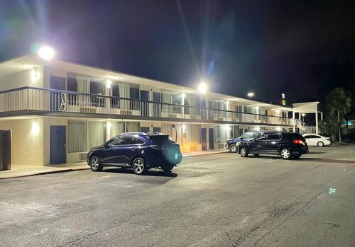 Americas Best Value Inn Marianna, Book Motel Hoteller i Marianna med pool, Swimmingpool