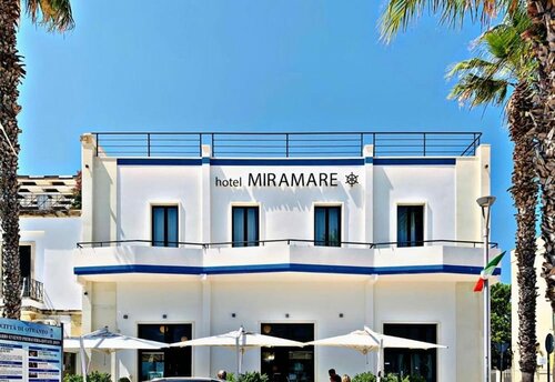 Miramare Apartments, Varaa Hotelli Otranto Salento