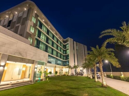 Hotel Siraichuli, Rezerwuj Hotel Bharatpur Bagmati Pradesh Province