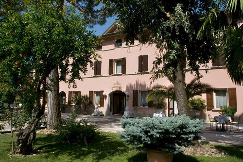 Ville Panazza, Забронировать Отель Отели Ravenna Area 3 звезды, 3*