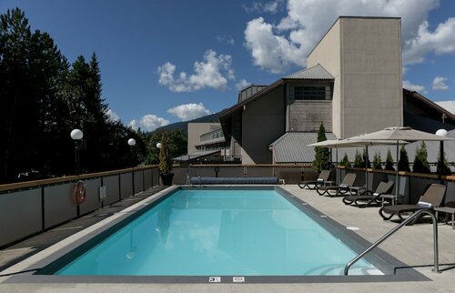 The Crystal Lodge and Suites, Book Hotel Whistler Britisk Columbia