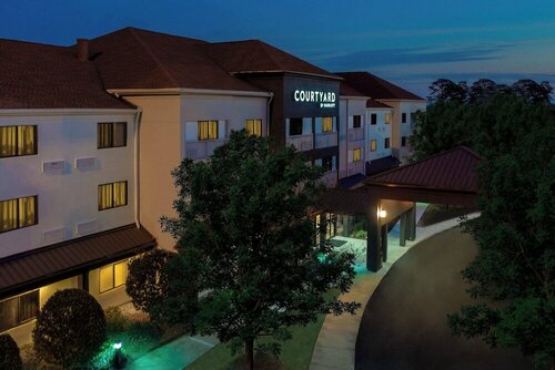Courtyard Tallahassee North/I-10 Capital Circle, Забронировать Отель Отели Таллахасси с парковкой, Парковка