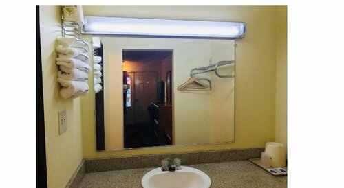 Midtown Inn, Забронировать Отель Кларксвилл Теннесси