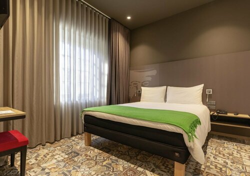 ibis Styles Chaves, Забронировать Отель Отели в центре Шавиш, в центре, Парковка