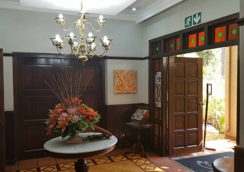 Court Classique Suite Hotel, Book Hotel Arcadia 